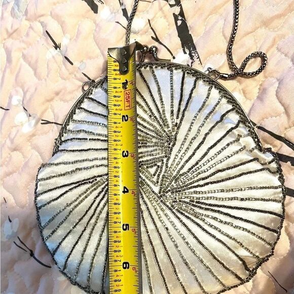 Vintage Magid White Micro Beads Evening Purse new - Picture 2 of 9